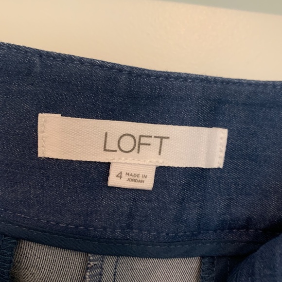 Loft Riviera chambray denim Short size 4 - Picture 6 of 6